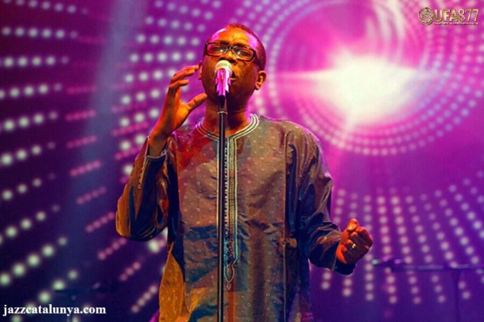 การแสดงสุดระทึกของ Youssou N'Dour
