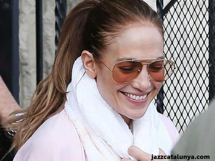 Jennifer Lopez โชว์หุ่นสุดเป๊ะ